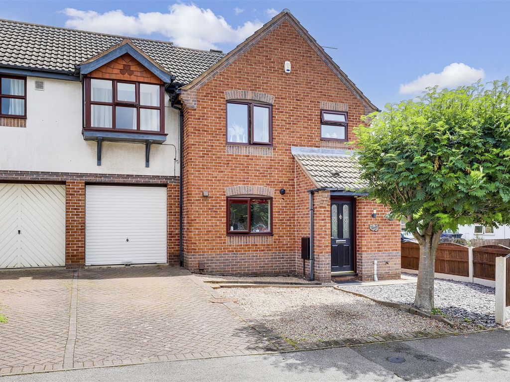 3 bed end terrace house for sale in Verona Avenue, Colwick