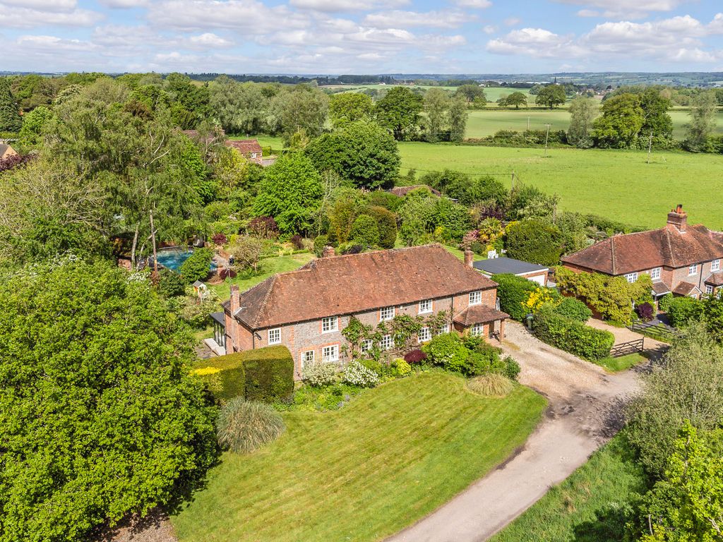 5 bed detached house for sale in Brimpton Common, Reading RG7, £