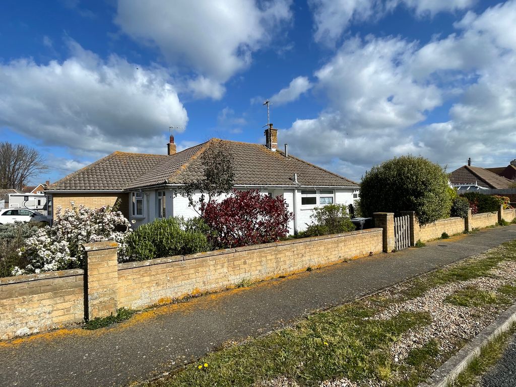 2 bed semidetached bungalow for sale in Innings Drive, Pevensey Bay
