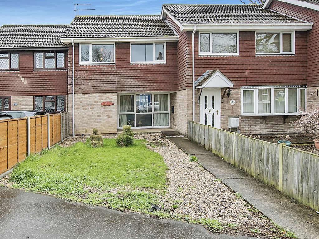 3 bed terraced house for sale in North Walsham Road, Sprowston, Norwich