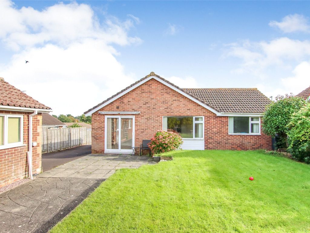 4 bed bungalow for sale in Fullerton Road, Lymington, Hampshire SO41, £