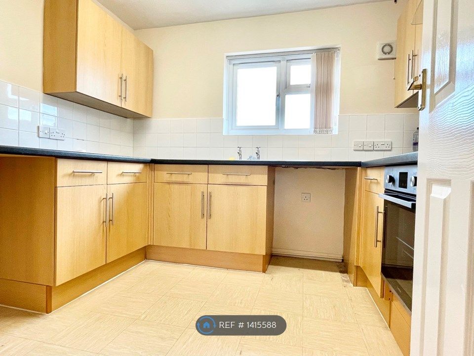 3 bed to rent in Dowding Way, Bowerhill, Melksham SN12 Zoopla