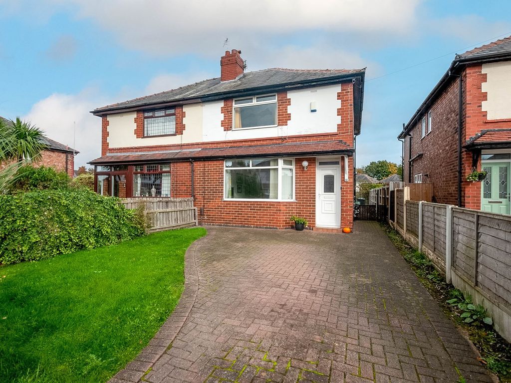 3 bed semidetached house to rent in Jubilee Avenue, Padgate, Warrington WA1 Zoopla