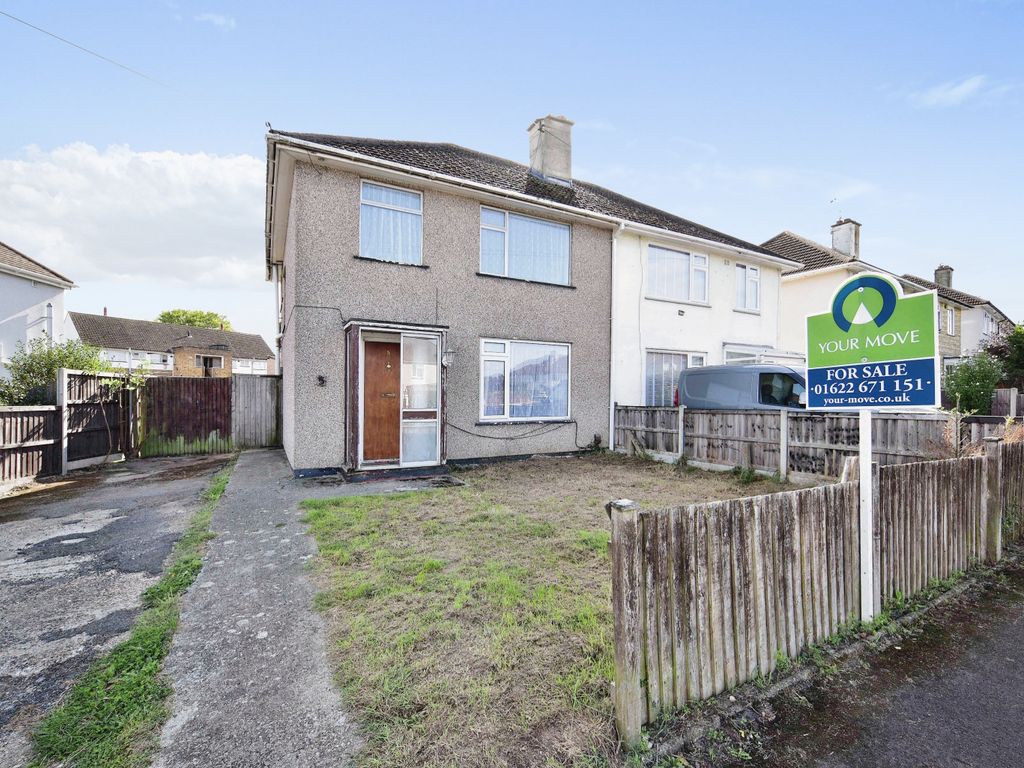 3 bed semidetached house for sale in Derby Road, Maidstone, Kent ME15