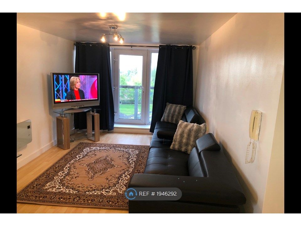 2 bed flat to rent in Blackley New Road, Manchester M9, £1,100 pcm Zoopla