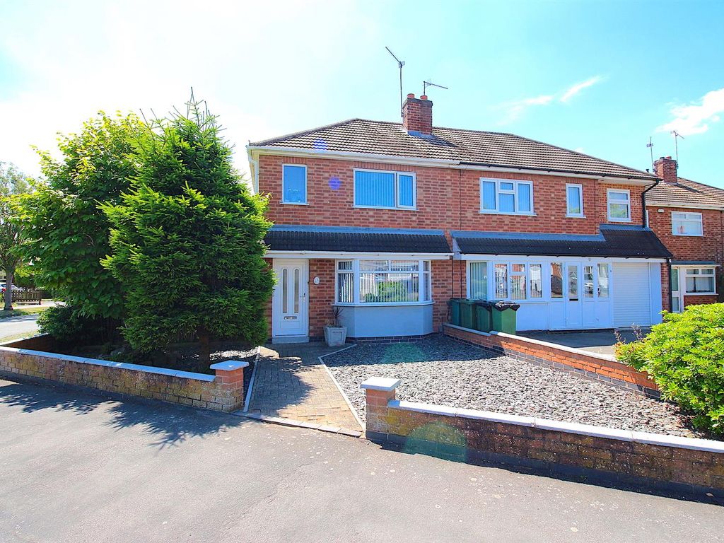 2 bed semidetached house to rent in Rushmere Walk, Leicester Forest