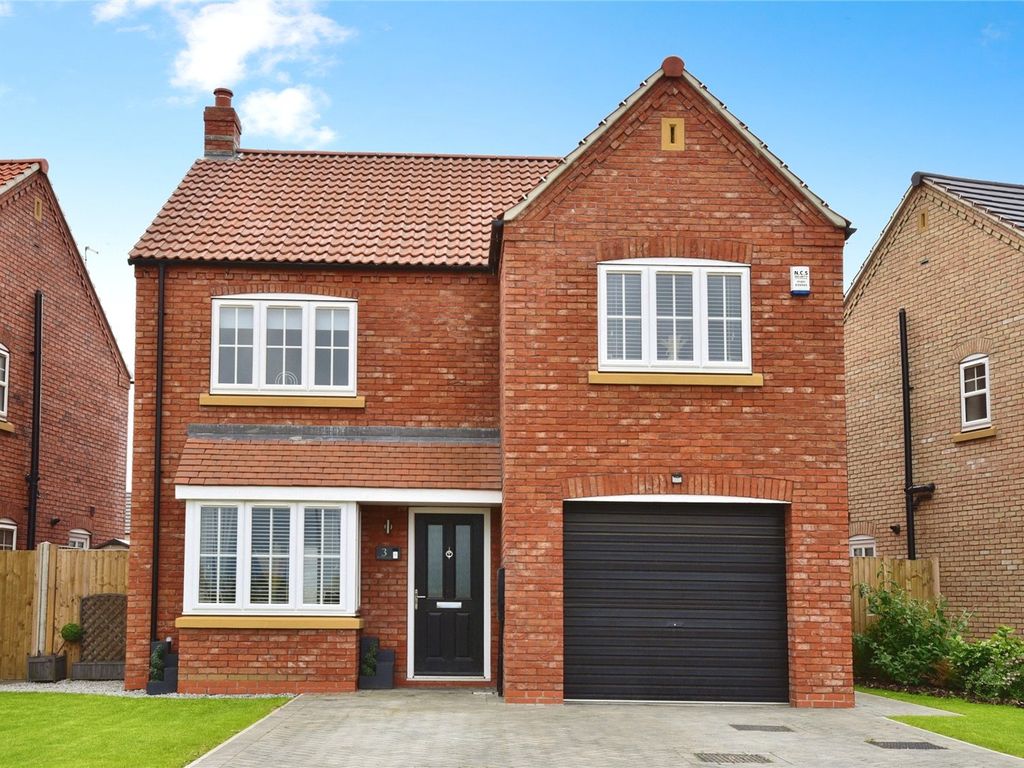 4 bed detached house for sale in Chappell Close, Goole, East Yorkshire