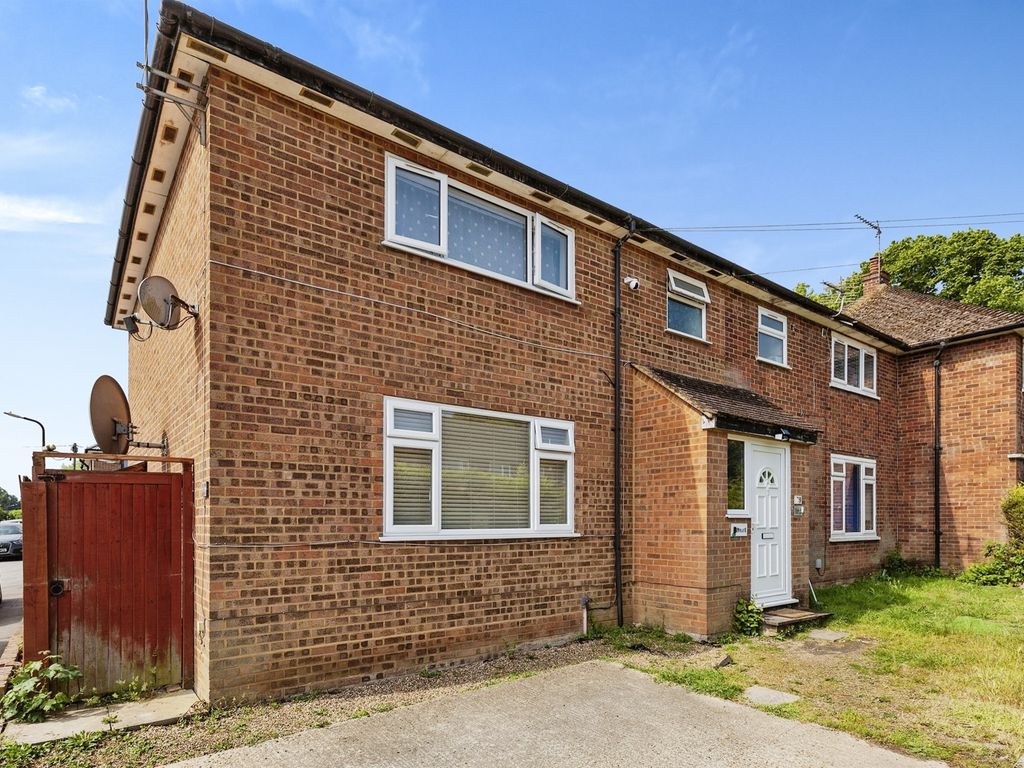 1 bed for sale in Harrow Road, Langley, Slough SL3 Zoopla