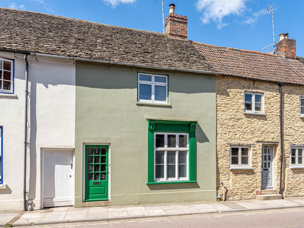 3 bed terraced house for sale in Gloucester Road, Malmesbury SN16, £