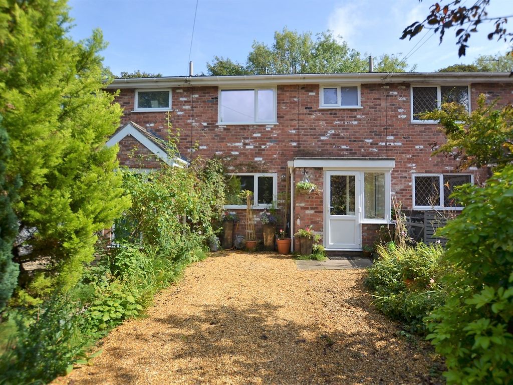 3 bed terraced house for sale in Crofters Court, Holmes Chapel, Crewe