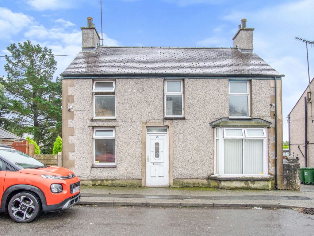 3 bed end terrace house for sale in House, Gwalchmai LL65, £155,000