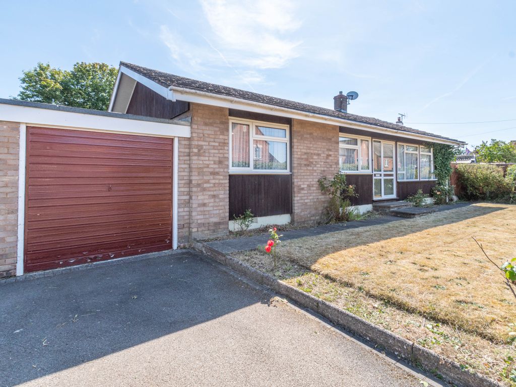 3 bed bungalow for sale in Castle Street, Astwood Bank, Redditch