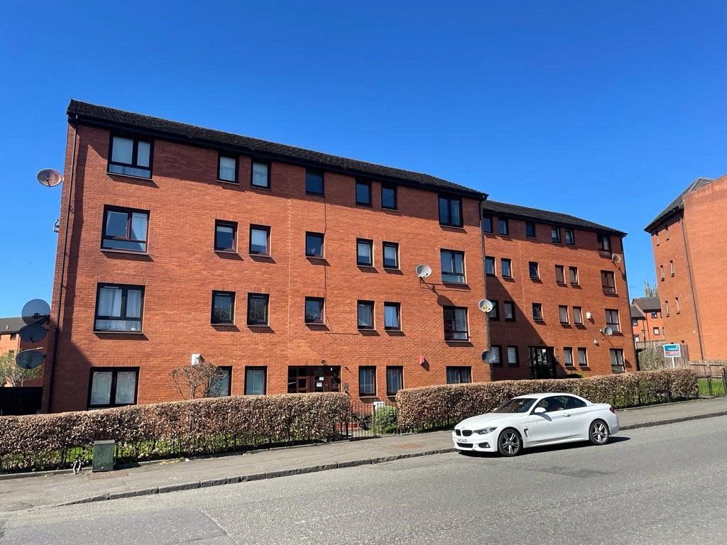 2 bed flat for sale in Cathcart Road, Rutherglen, Glasgow, South