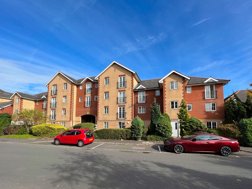 2 bed flat for sale in Seager Drive, Cardiff CF11 Zoopla