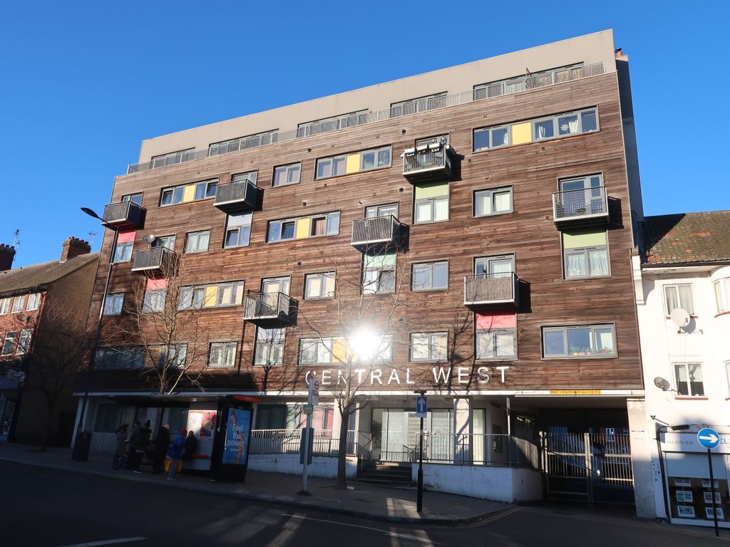 2 bed flat to rent in Ruislip Road East, Greenford UB6, £1,600 pcm Zoopla