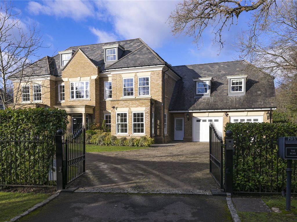 6 bed detached house for sale in Devenish Road, Sunningdale, Berkshire