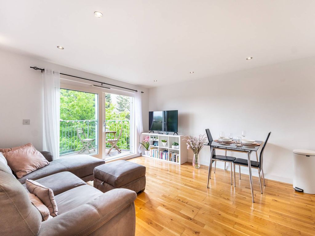 1 bed flat to rent in Sudbury Heights Avenue, Sudbury, Greenford UB6, £