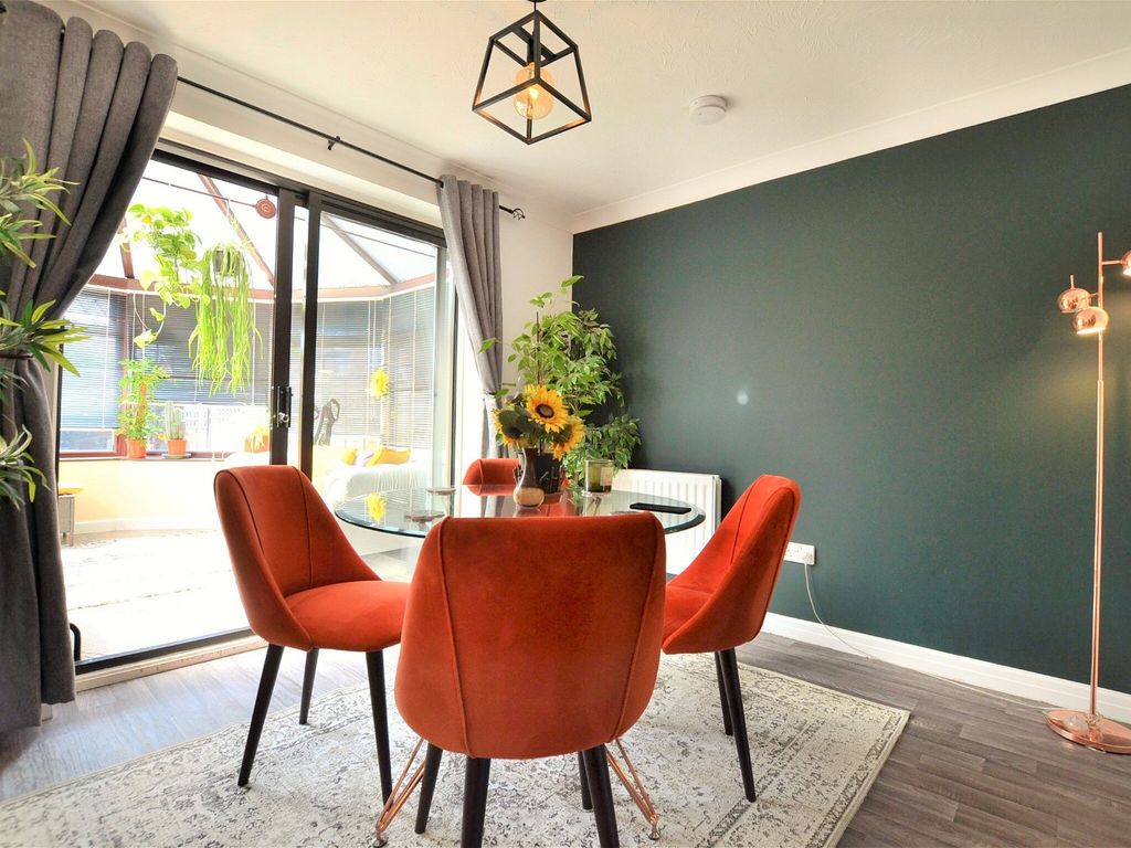 4 bed detached house for sale in Stocken Close, Hucclecote GL3 Zoopla