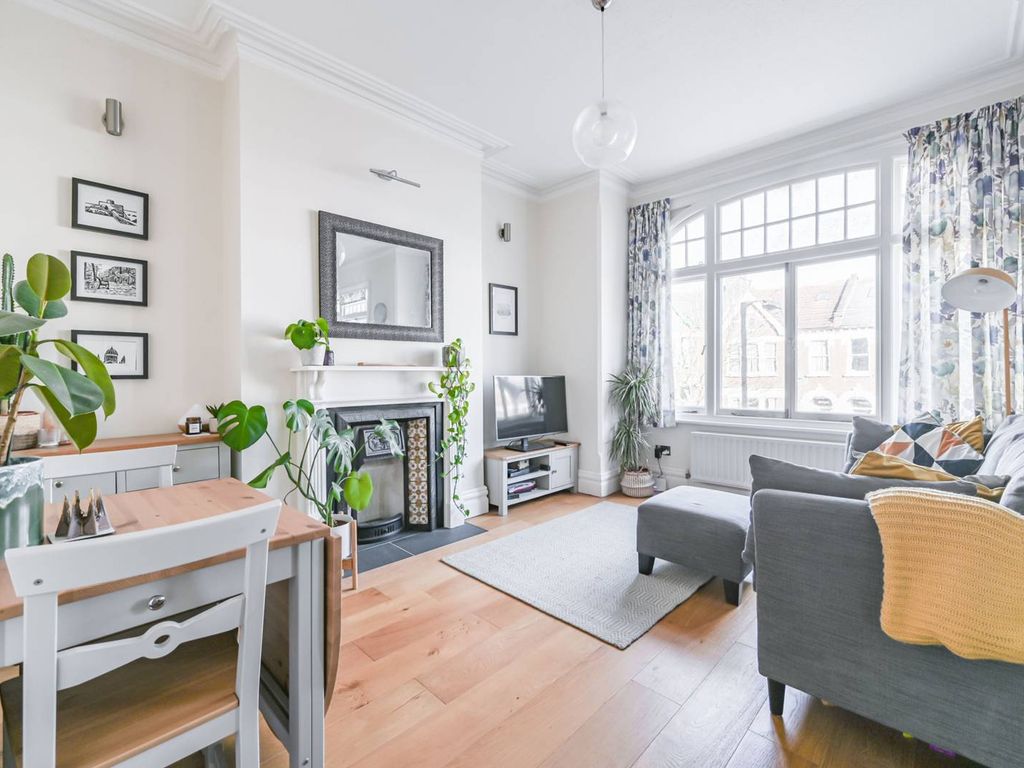 Holmdene Avenue, Herne Hill, London SE24  