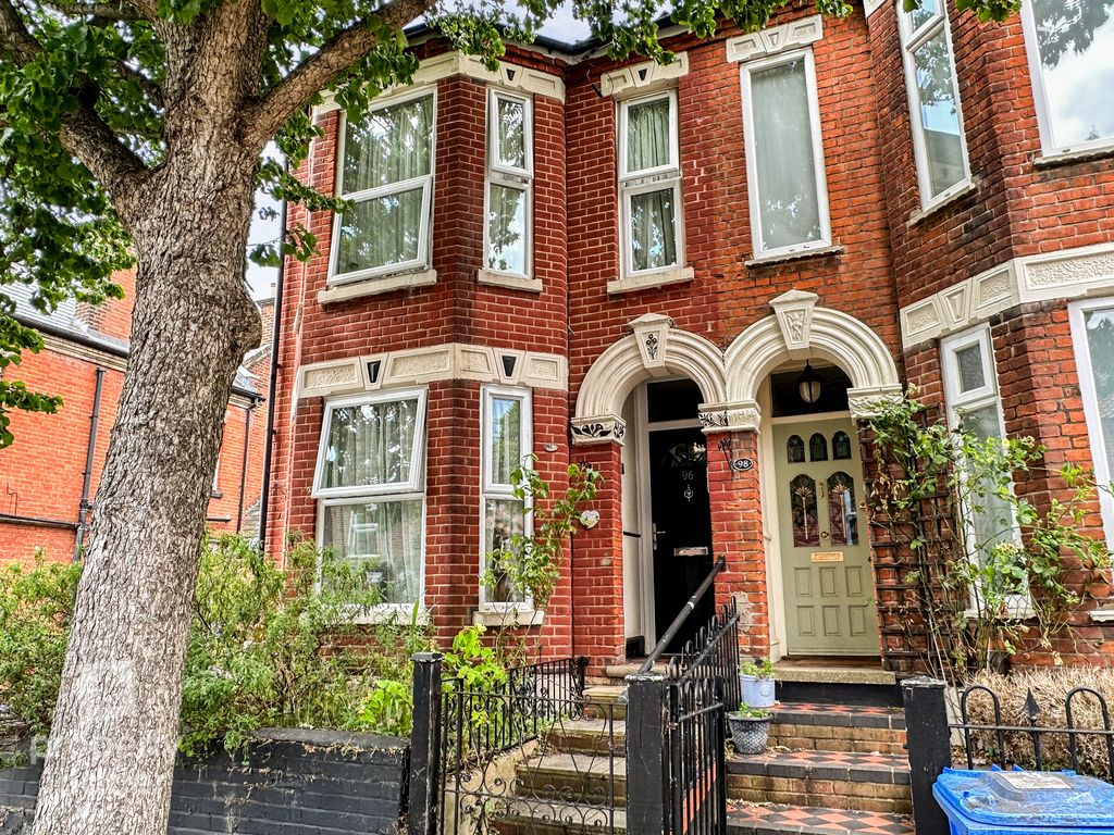 3 bed end terrace house for sale in Rosebery Road, Norwich NR3 Zoopla