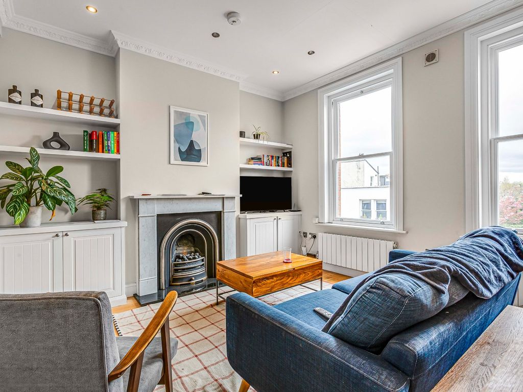 3 bed flat for sale in b's Road, London SW11, £900,000 Zoopla