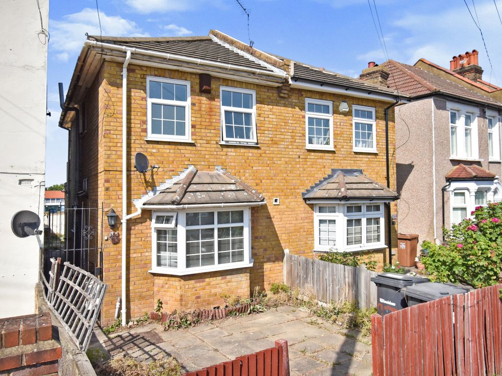 2 bed semidetached house for sale in Rutland Walk, London SE6 Zoopla
