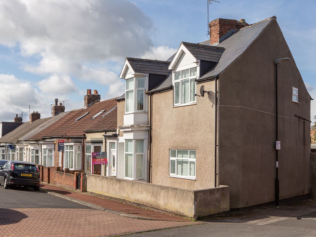 5 bed town house for sale in Harlow Street, Sunderland SR4 Zoopla