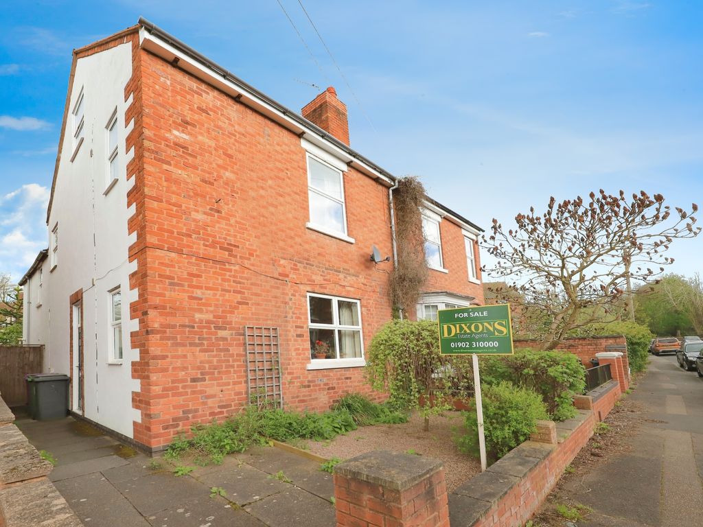 4 bed semidetached house for sale in Cranmore Road, Wolverhampton