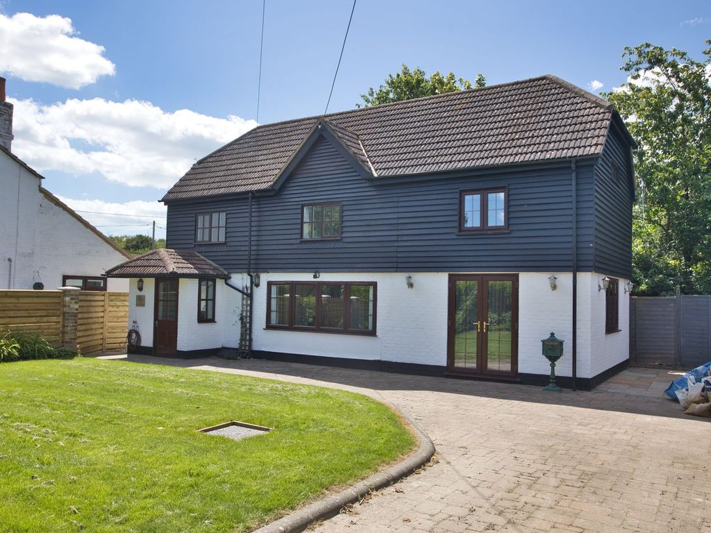 3 bed detached house to rent in Chapel Road, Tilmanstone CT14, £1,600