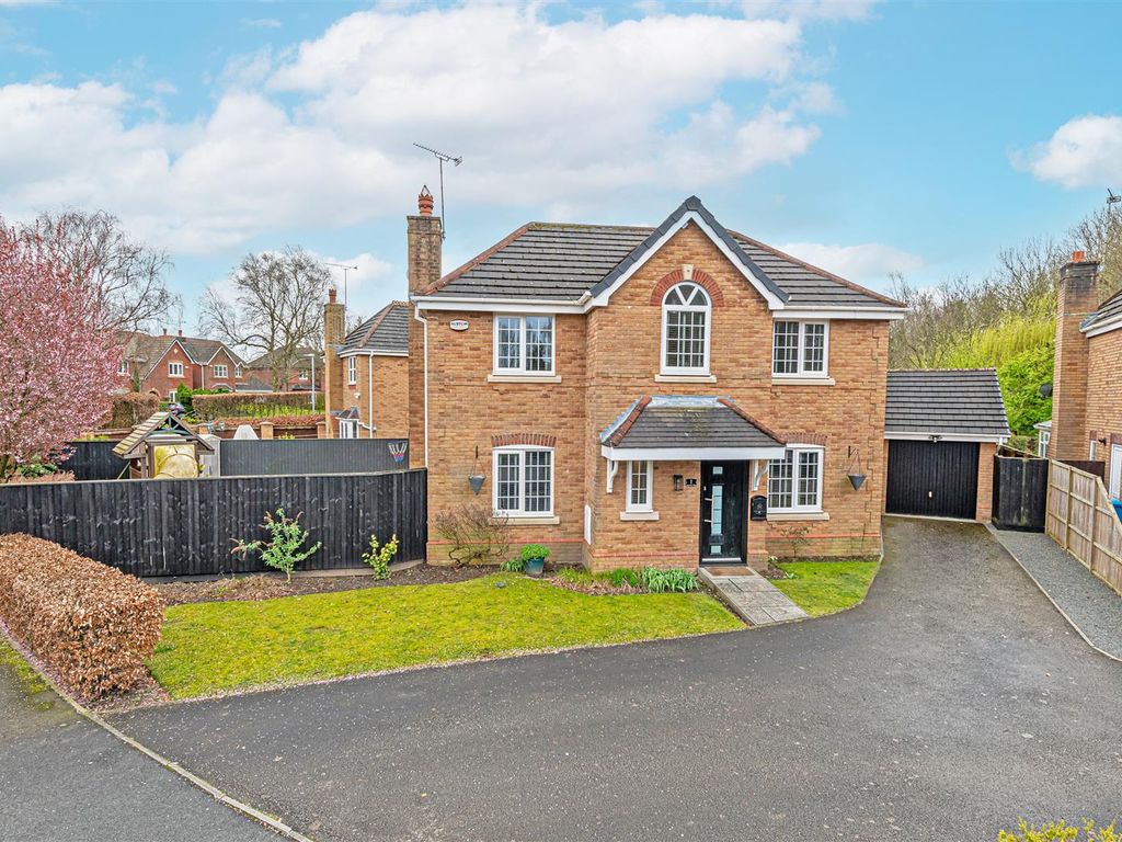4 bed detached house for sale in Rembury Place, Dutton, Warrington WA4, £350,000 Zoopla