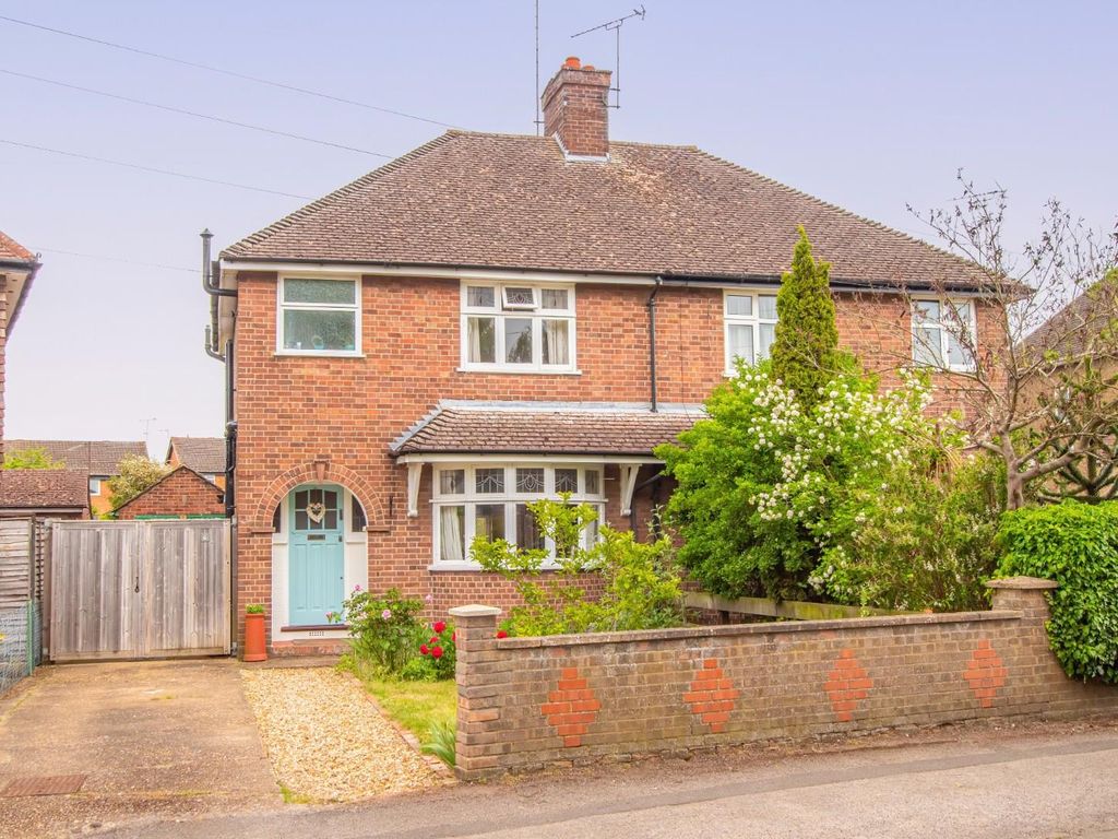 3 bed semidetached house for sale in Brooklands Avenue, Leighton