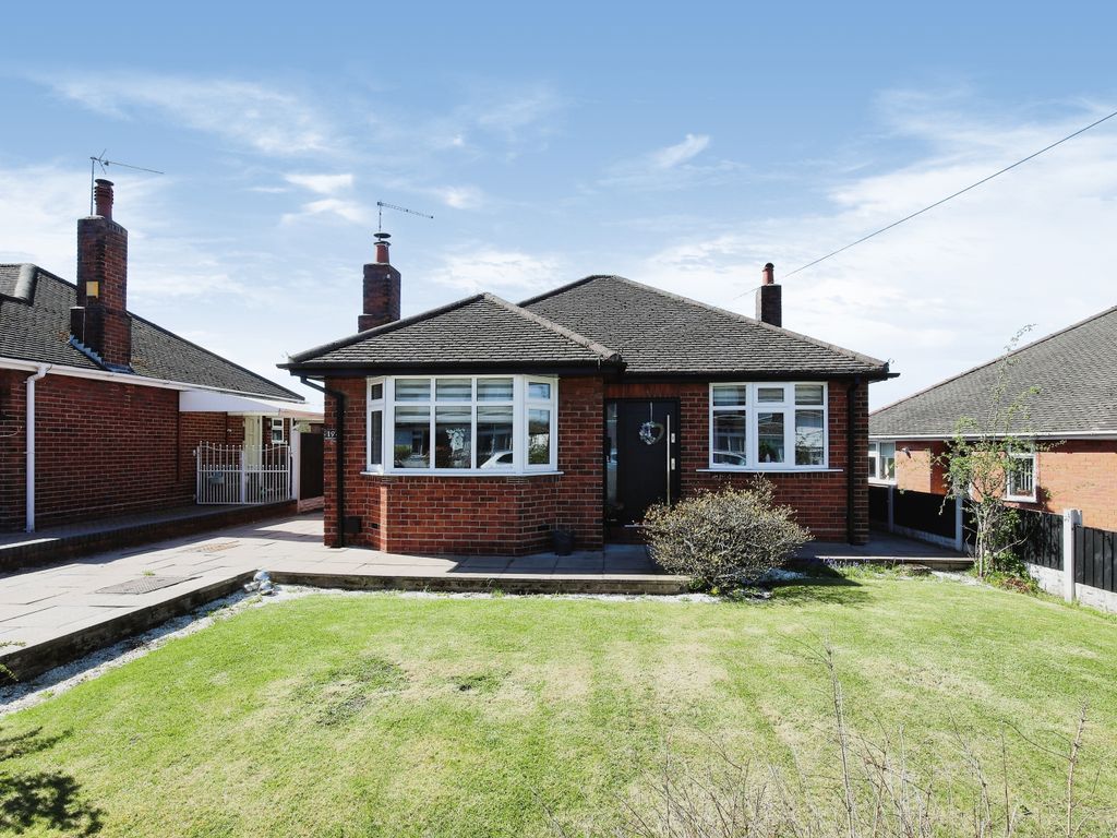 3 bed detached bungalow for sale in Westmorland Avenue, Clough Hall