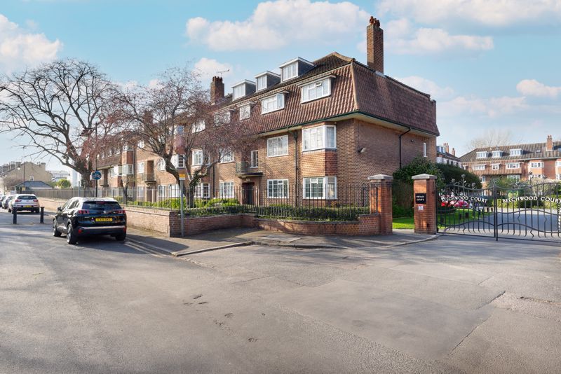 2 bed flat for sale in West Street Lane, Carshalton SM5 Zoopla