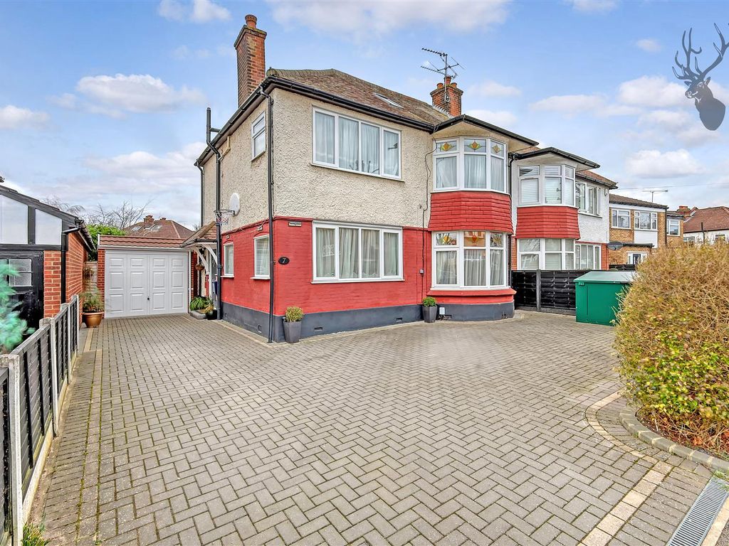 4 bed property for sale in Douglas Road, London E4, £1,000,000 Zoopla