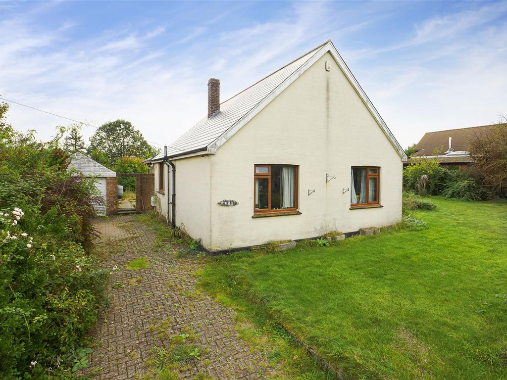 2 bed detached house for sale in Huda, Eastling Road, Painters Forstal