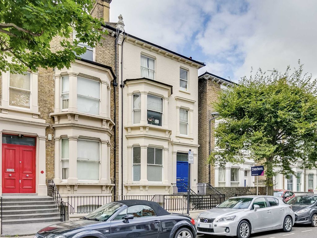 2 bed flat for sale in Blythe Road, London W14, £520,000 Zoopla