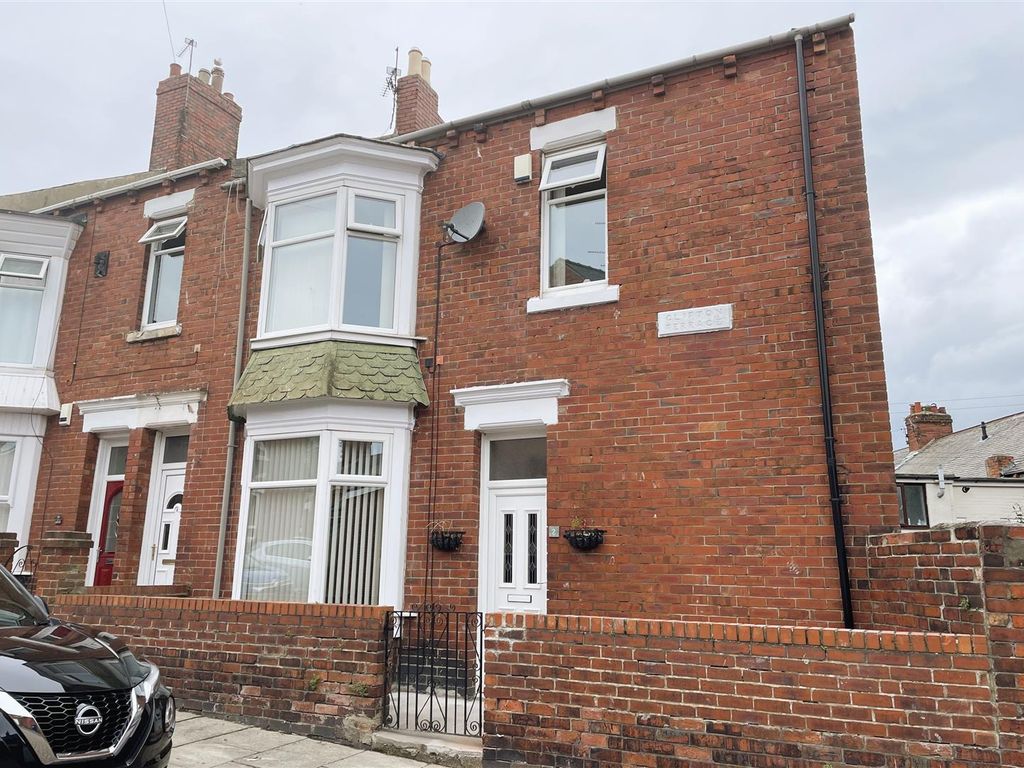 3 bed end terrace house for sale in Clifton Terrace, South Shields NE33