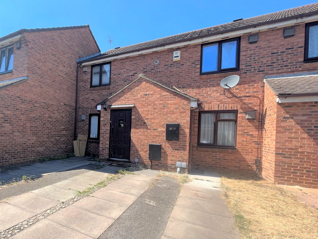 2 bed terraced house to rent in Pearl Gardens, Slough SL1 Zoopla