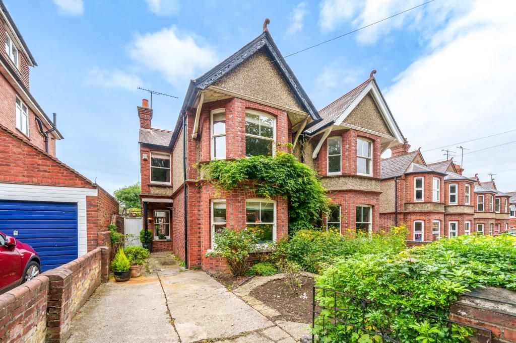 4 bed semidetached house to rent in Tilehurst Road, Reading RG30 Zoopla