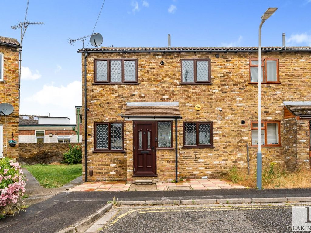 1 bed semidetached house for sale in Rushes Mead, Cowley, Uxbridge UB8