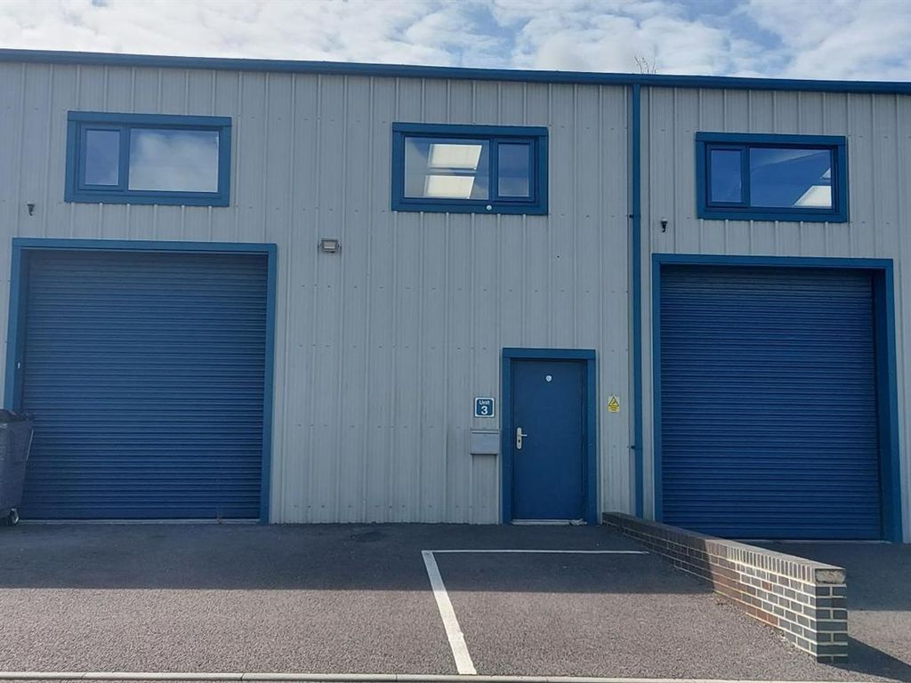 Light industrial to let in Unit 3 Maple Leaf Business Park, Manston
