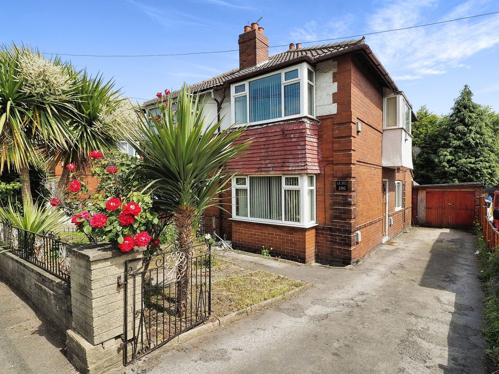 3 bed semidetached house for sale in Agbrigg Road, Wakefield WF1 Zoopla