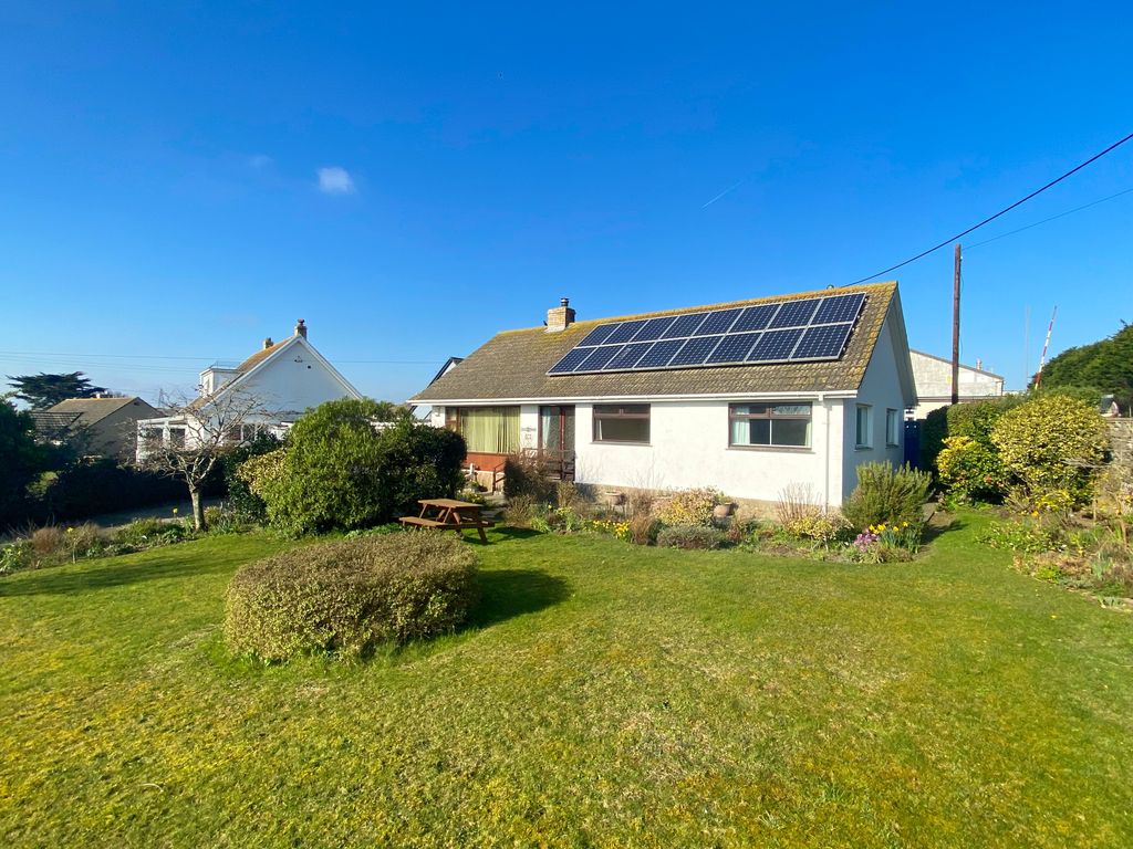 3 bed detached bungalow for sale in Upton Towans, Upton Towans, Hayle