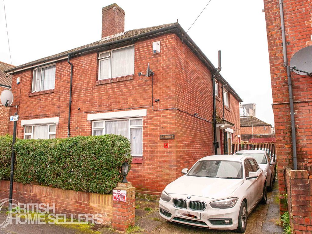 3 bed semidetached house for sale in Exmoor Road, Southampton