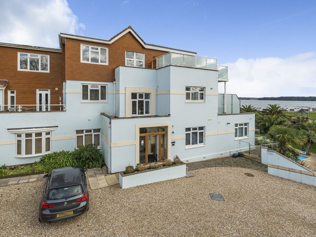 2 bed flat for sale in Alta Vista Road, Paignton, Devon TQ4, £250,000