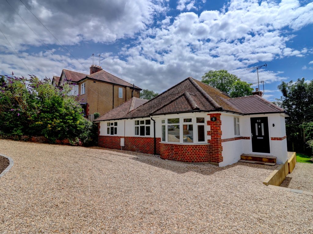 3 bed bungalow for sale in Westover Road, High HP13 Zoopla