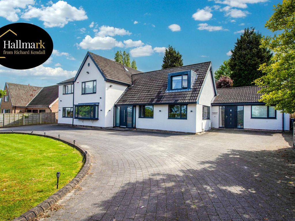 4 bed detached house for sale in Walton Station Lane, Sandal, Wakefield