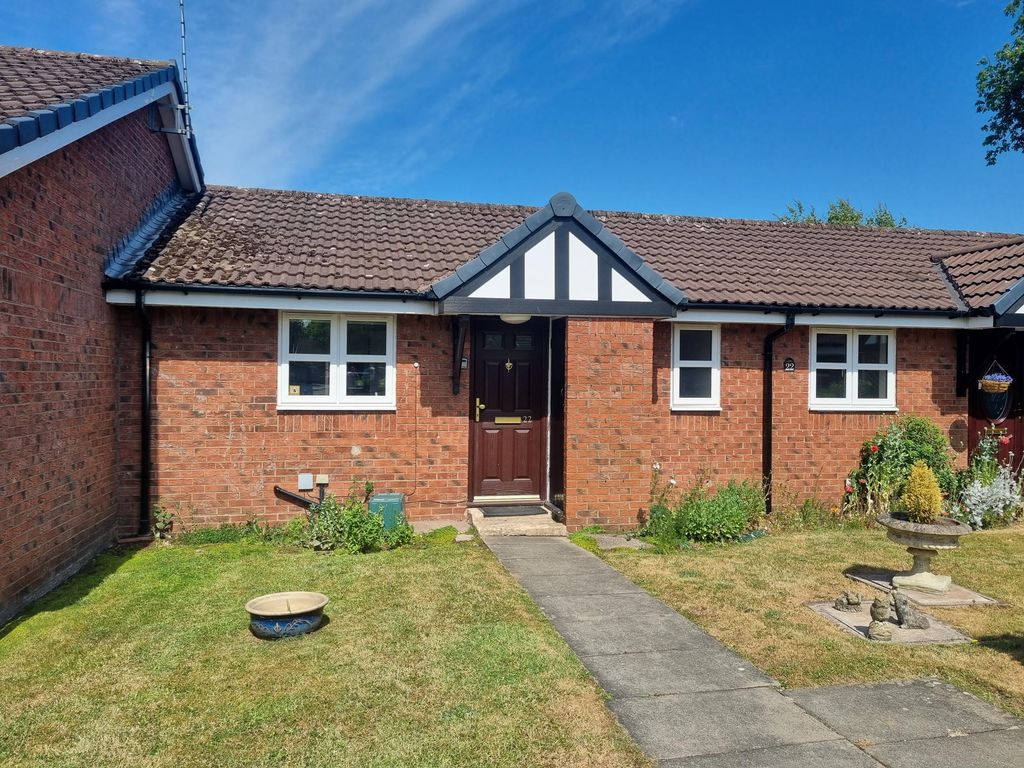 2 bed terraced bungalow for sale in Swan Walk, Maghull, Liverpool L31