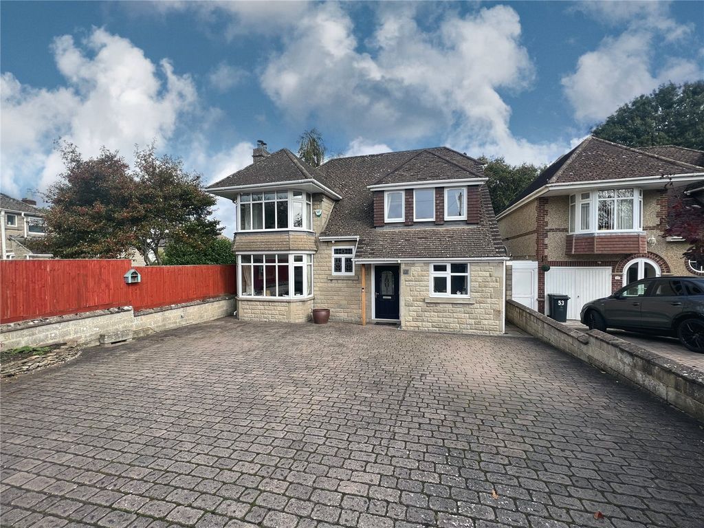 4 bed detached house for sale in Corby Avenue, Lakeside, Swindon, Wiltshire SN3, £675,000 Zoopla