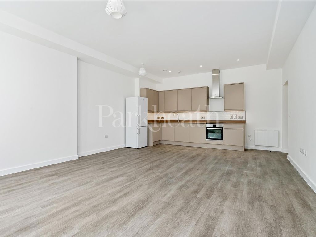 2 bed flat to rent in Finchley Road, London NW3 Zoopla